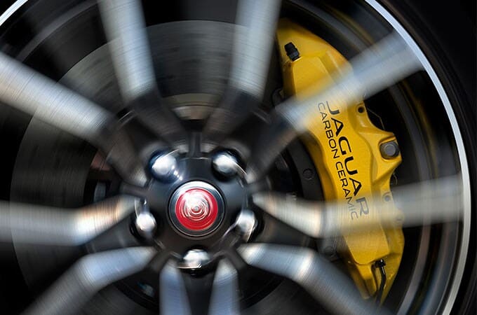 УВЕРЕННОСТЬ ПРИ ВОЖДЕНИИ